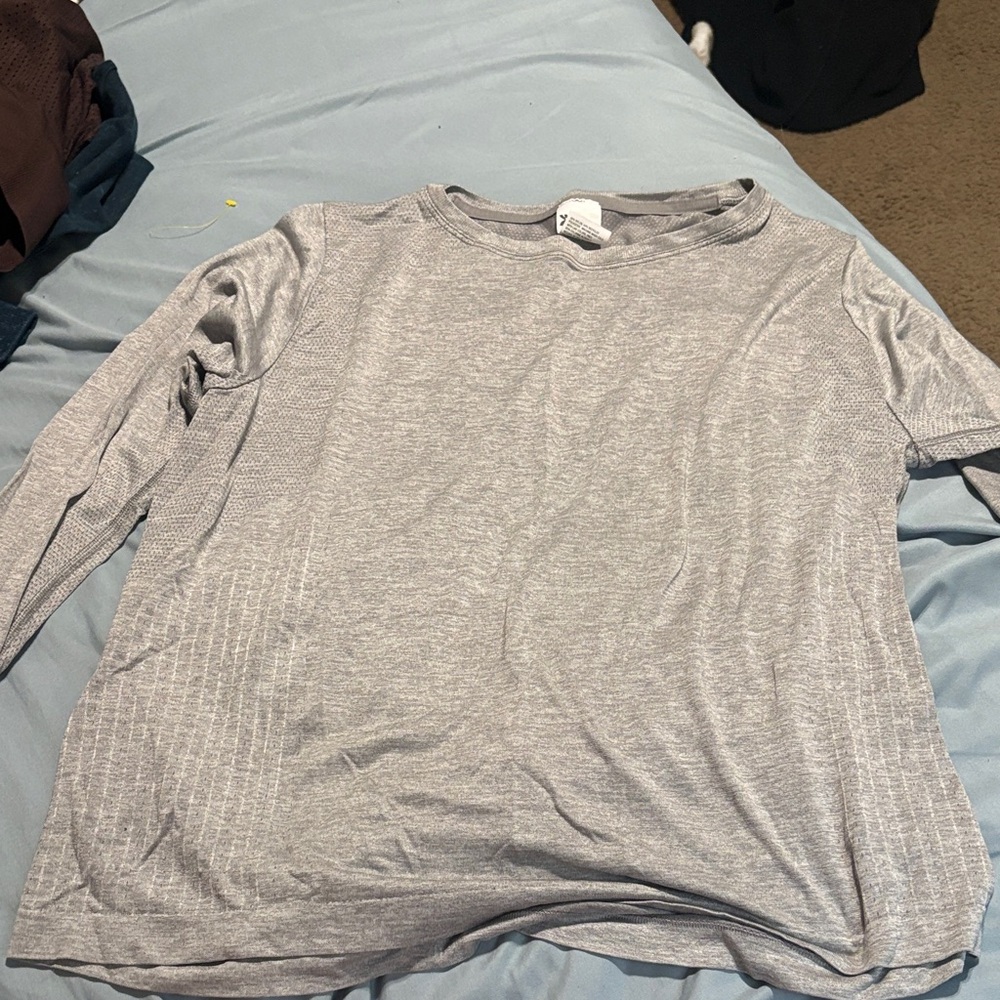 All in Motion Gray Long Sleeve Tee